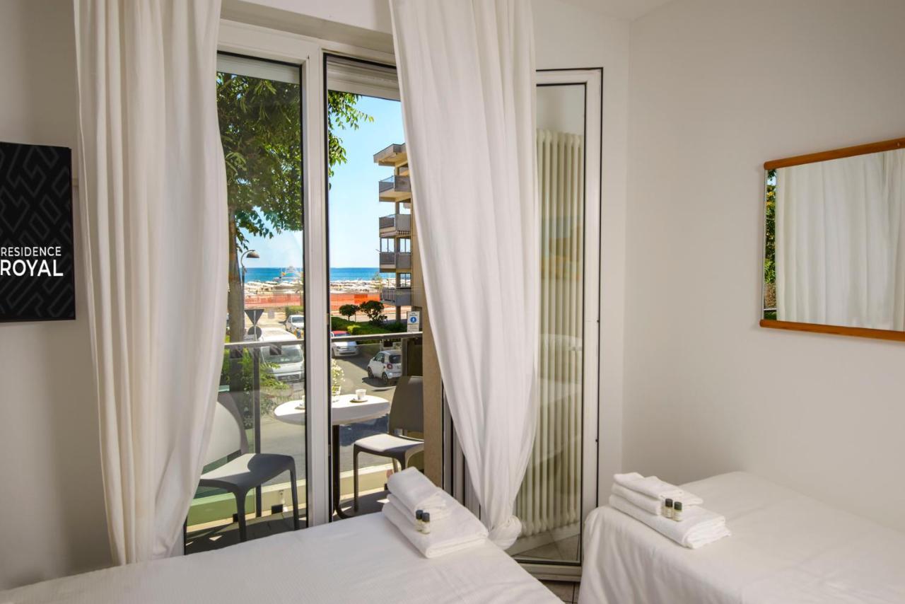 Residence Royal Rimini Buitenkant foto