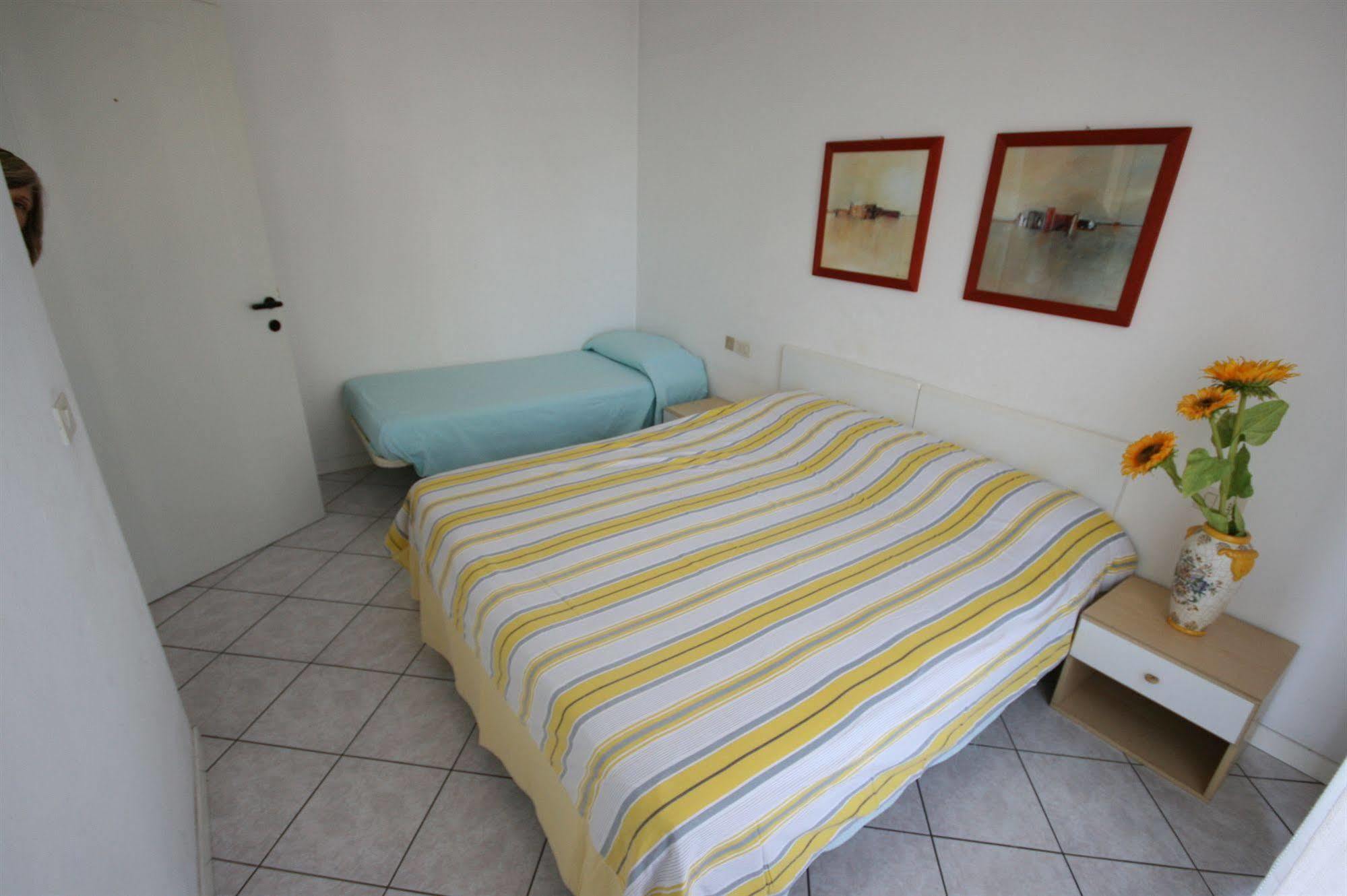 Residence Royal Rimini Buitenkant foto