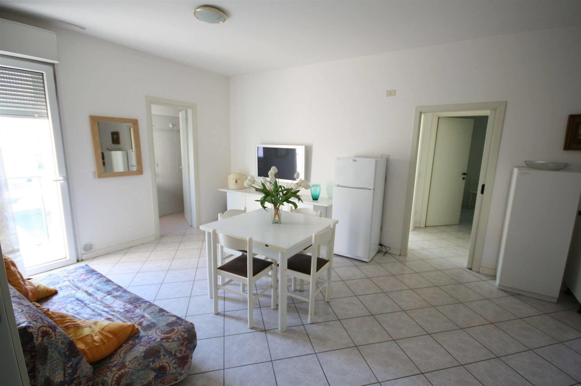 Residence Royal Rimini Buitenkant foto