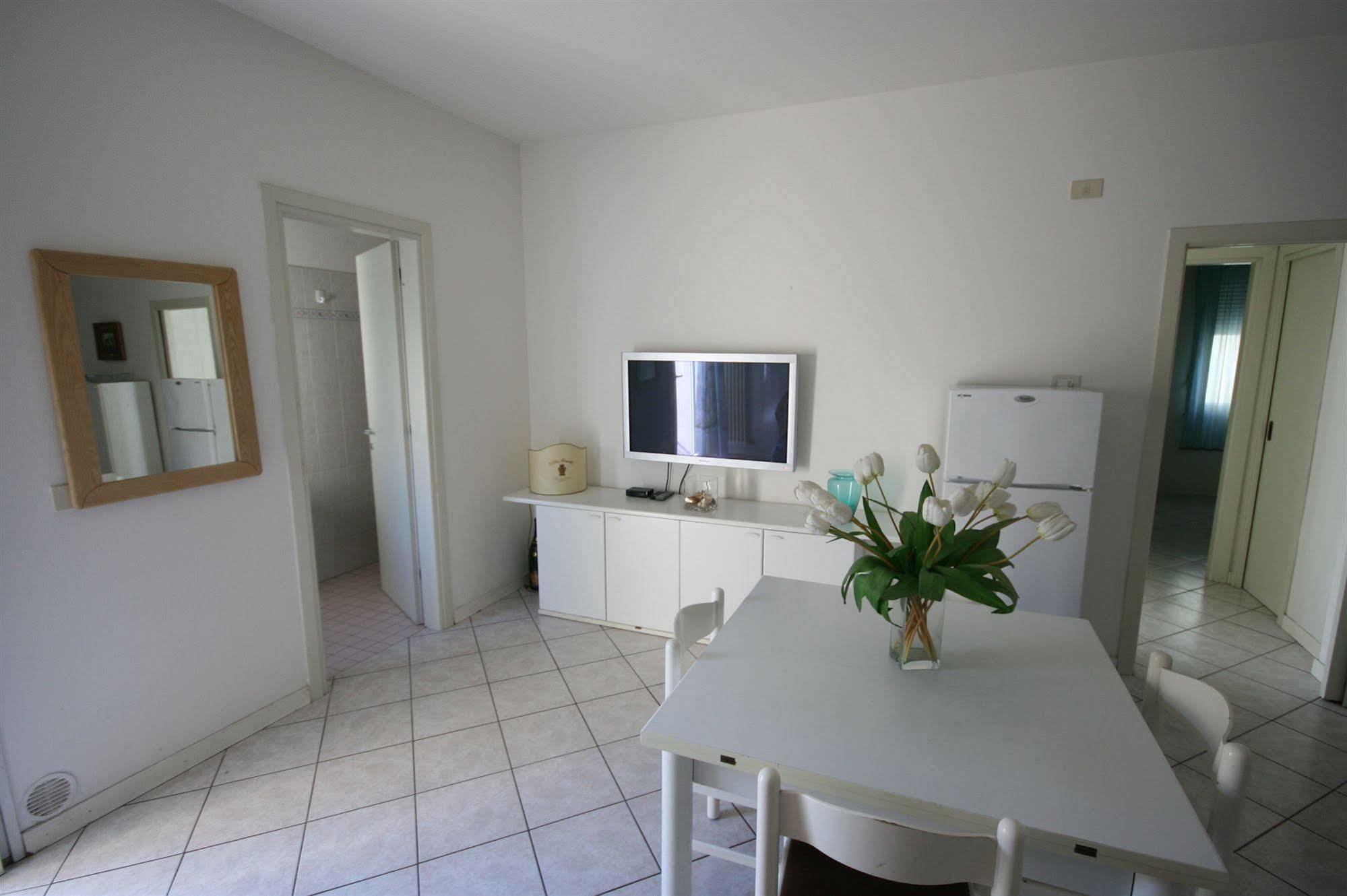 Residence Royal Rimini Buitenkant foto