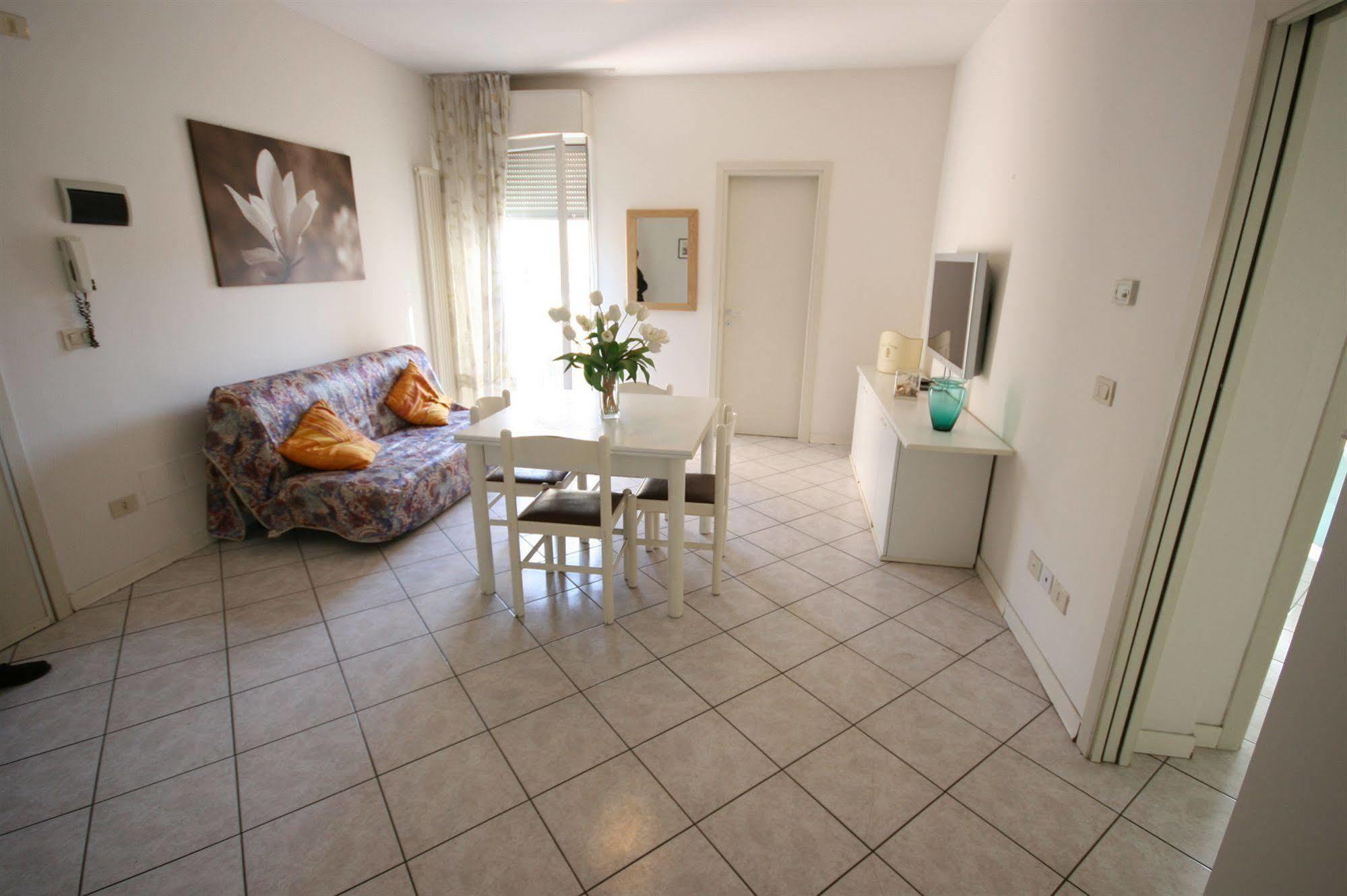 Residence Royal Rimini Buitenkant foto